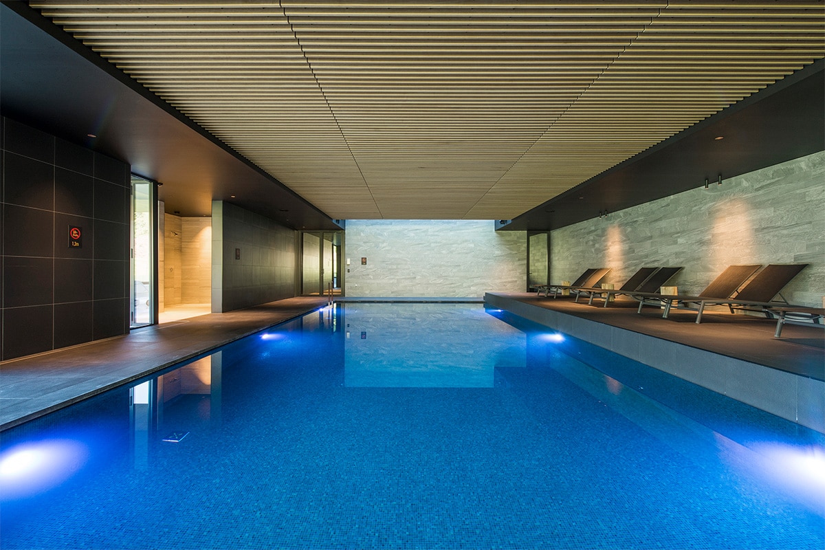 Professioneel binnenzwembad voor hotel, wellness en exclusieve projecten